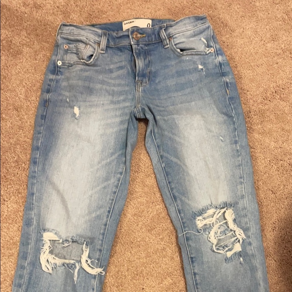 GARAGE Ripped Mom Jeans